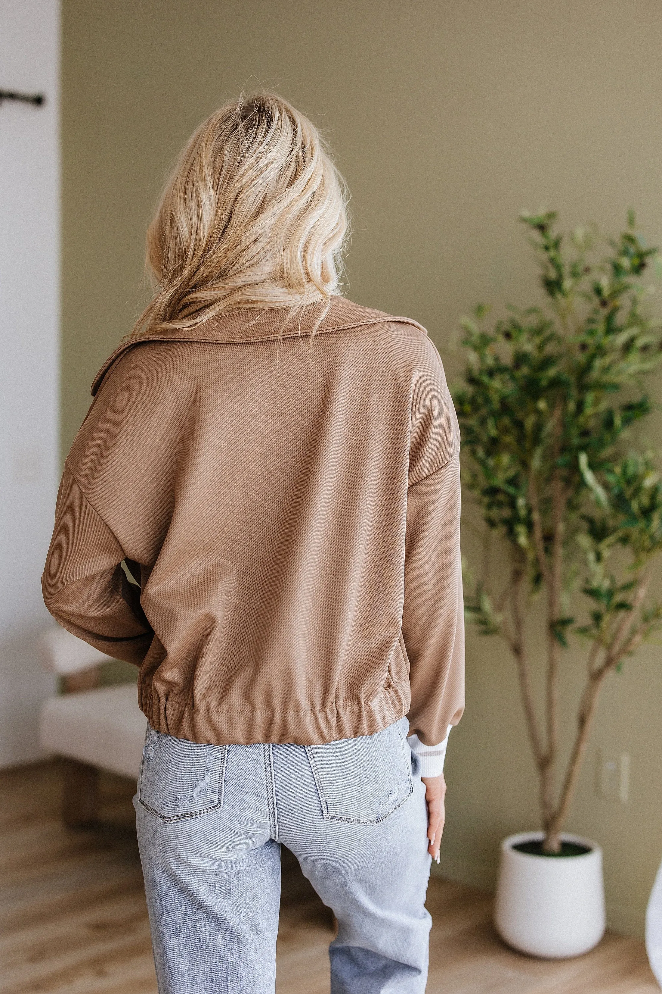 Bernay Contrast Cuffs Jacket | DROPSHIP