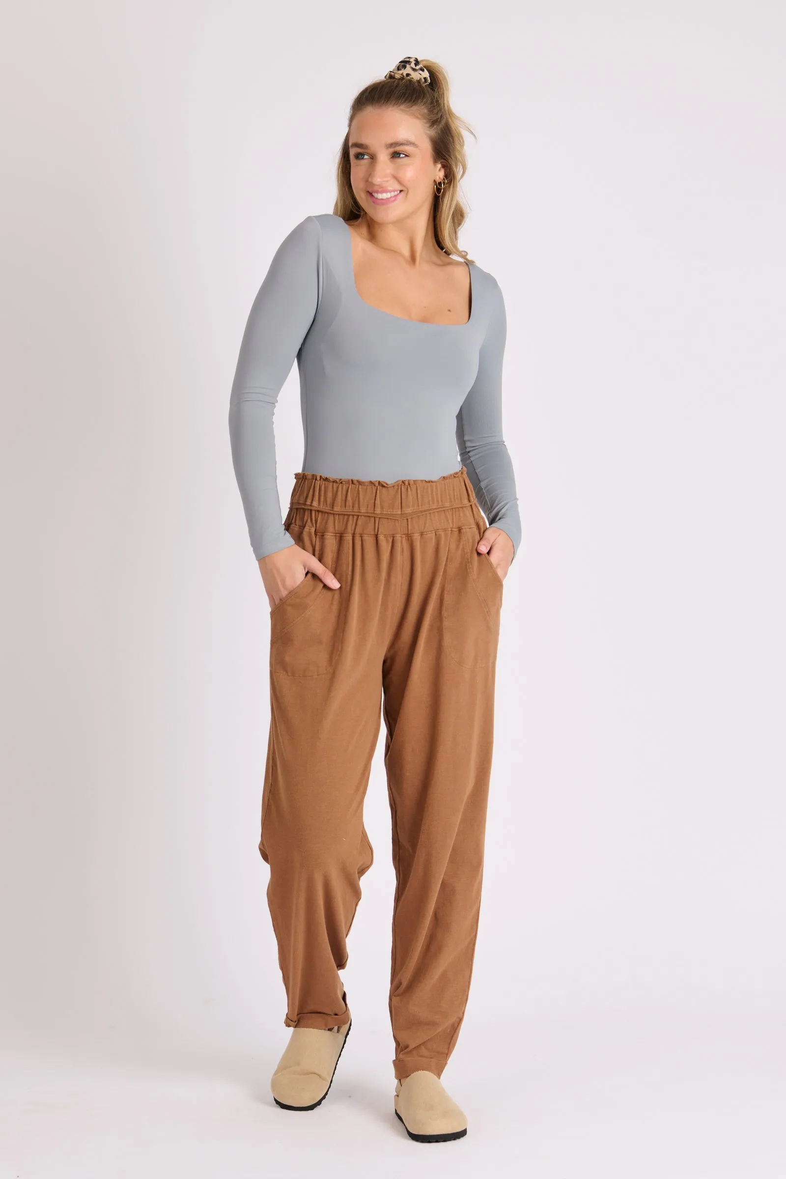 BROWN TRACK PANT