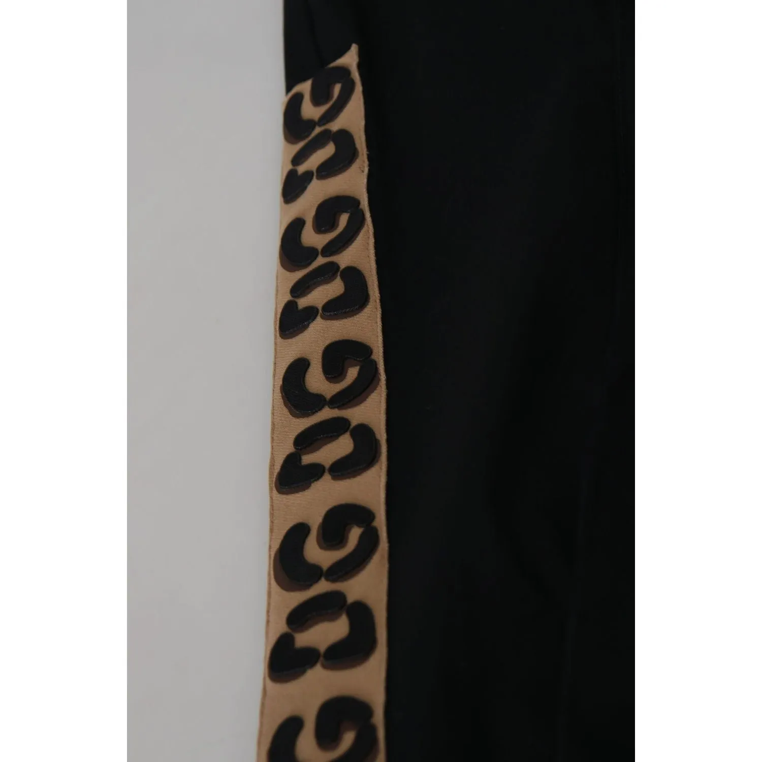 Dolce & Gabbana Elegant Leopard Print Cropped Pants