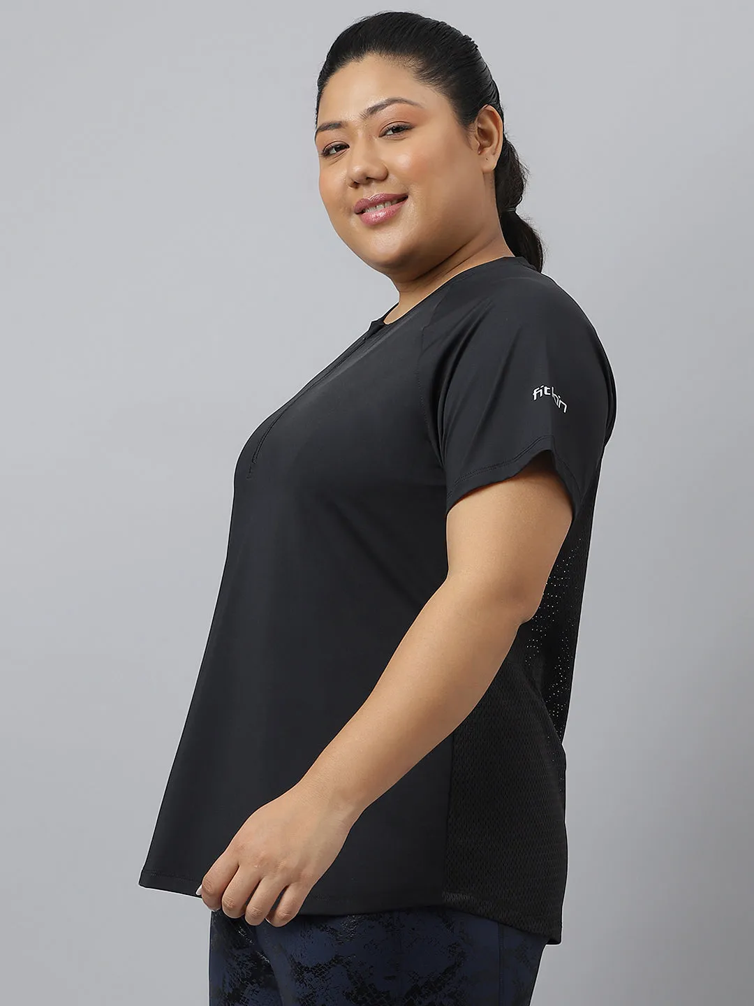 Fitkin Plus Size Black Front Zipper Short Sleeve Training Tshirt