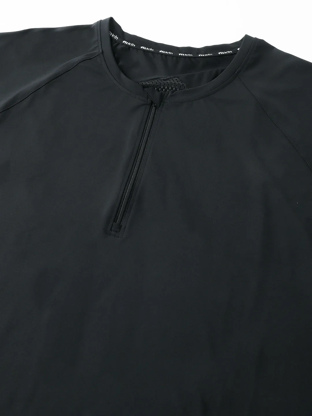 Fitkin Plus Size Black Front Zipper Short Sleeve Training Tshirt