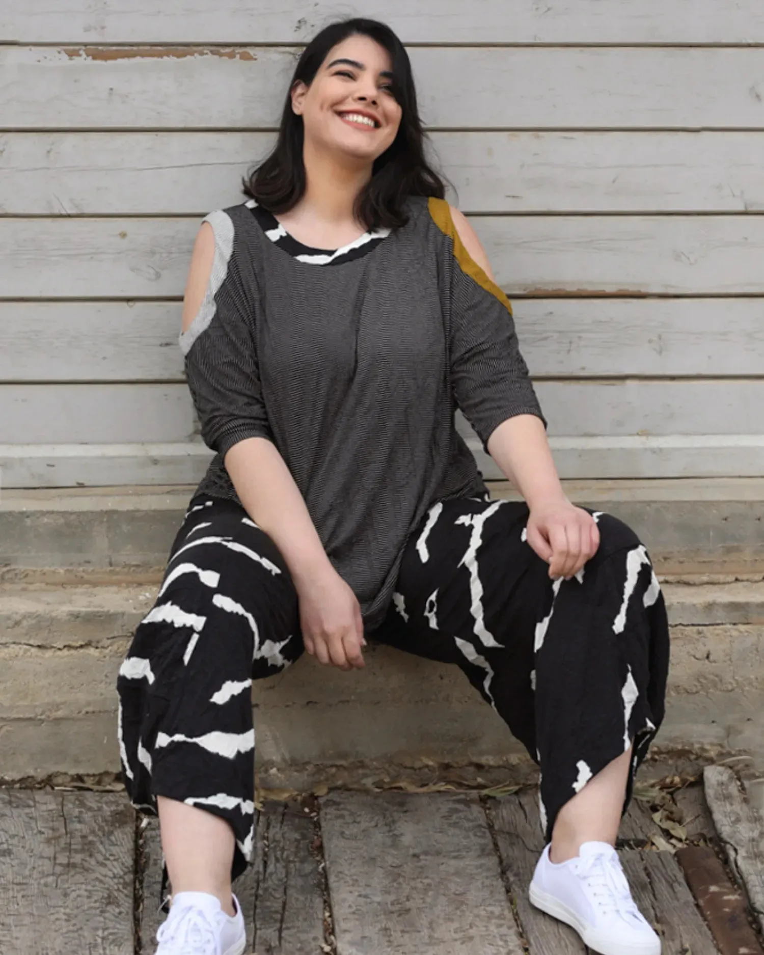 Ice Crinkle Punto Pants, Black